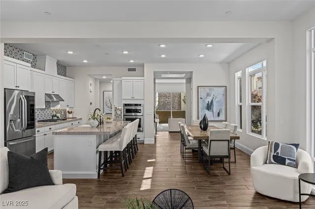 $1,065,000 | 11280 Granite Ridge Drive, Unit 1075, Las Vegas, NV 89135