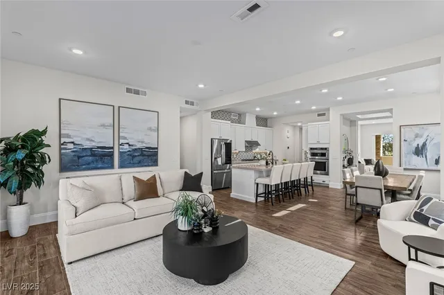 $1,065,000 | 11280 Granite Ridge Drive, Unit 1075, Las Vegas, NV 89135