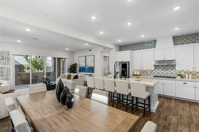 $1,065,000 | 11280 Granite Ridge Drive, Unit 1075, Las Vegas, NV 89135