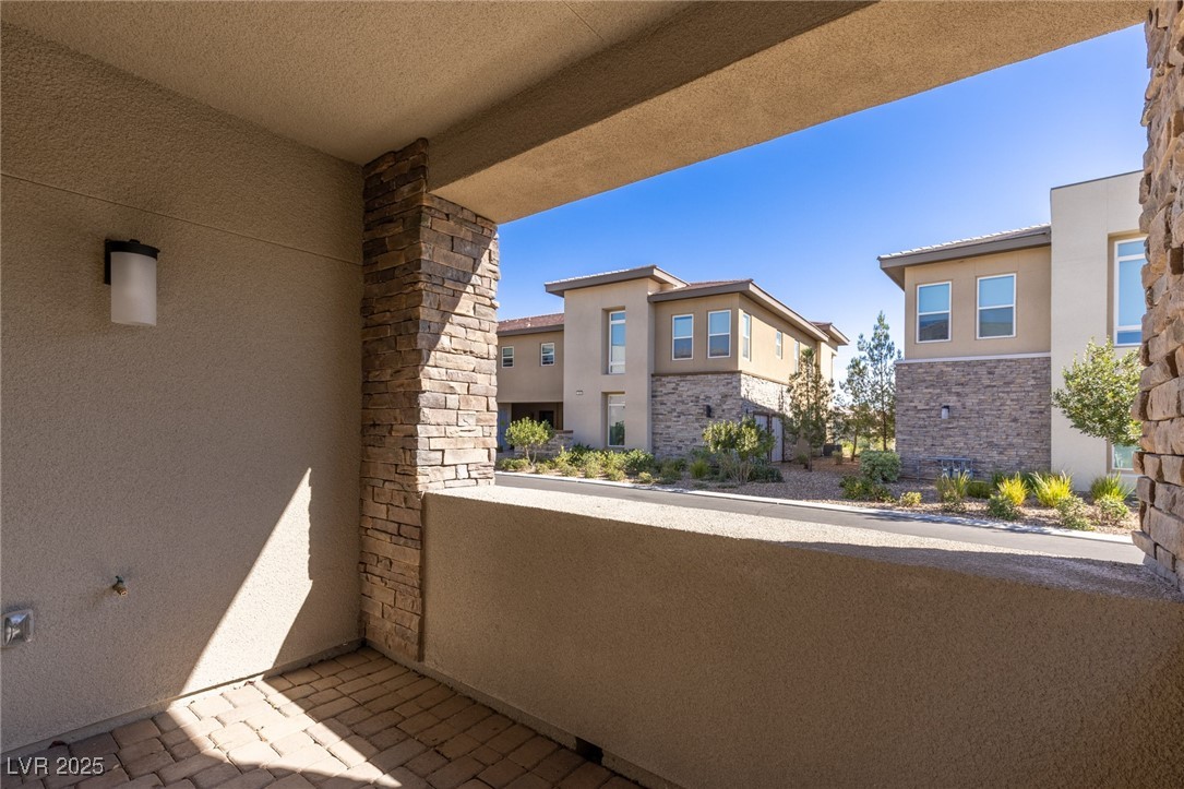 11280 Granite Ridge Drive, Unit 1075 Las Vegas, NV 89135 - Photo 32 of 82 Den / Family Room