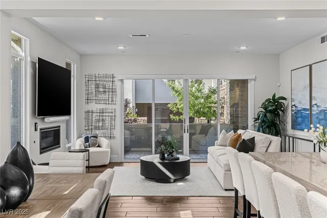 $1,065,000 | 11280 Granite Ridge Drive, Unit 1075, Las Vegas, NV 89135