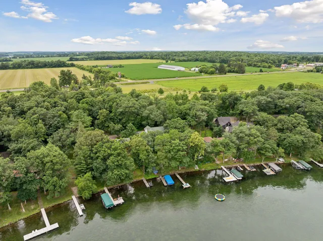 $995,000 | 1725 133rd Avenue, St. Croix Falls, WI 54024