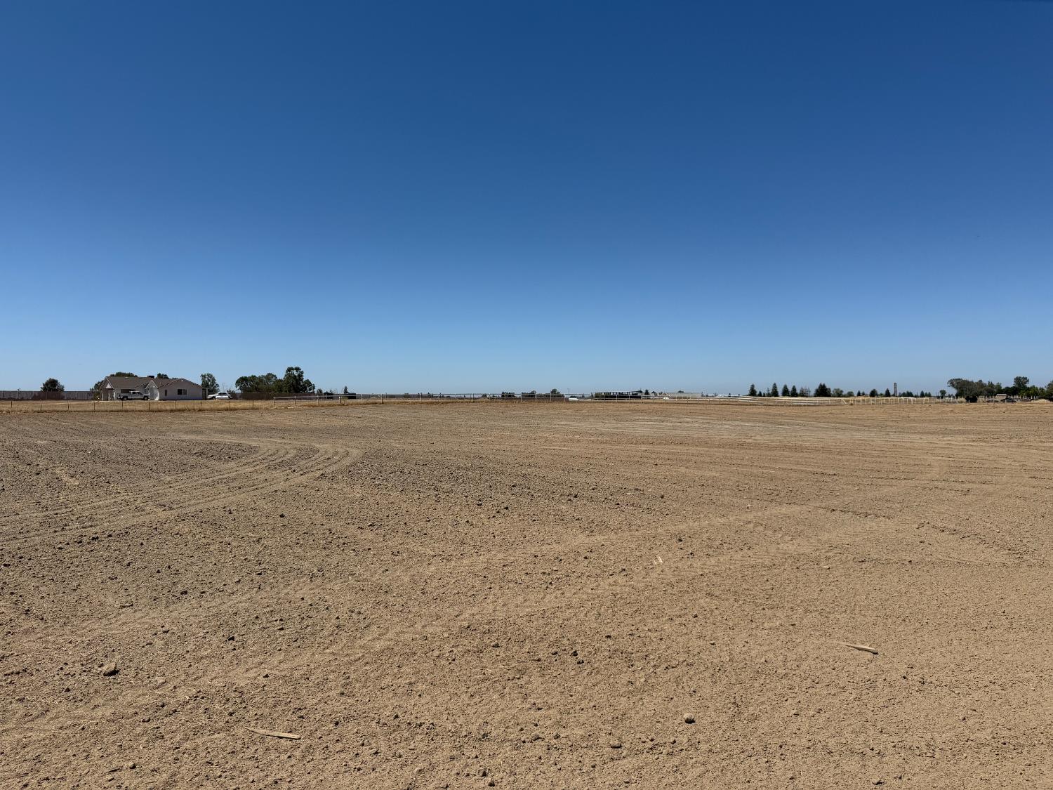 1 Steward Road Madera, CA 93638 - Photo 11 of 29 a view of beach and ocean