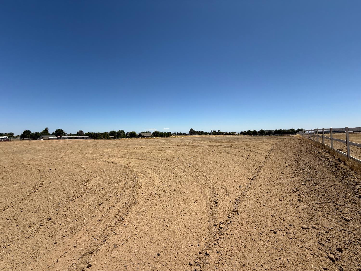 1 Steward Road Madera, CA 93638 - Photo 21 of 29 a view of beach and ocean