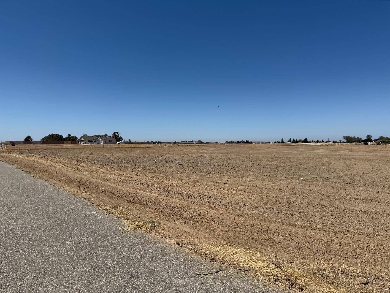 1 Steward Road Madera, CA 93638 - Photo 9 of 29 a view of an ocean and beach