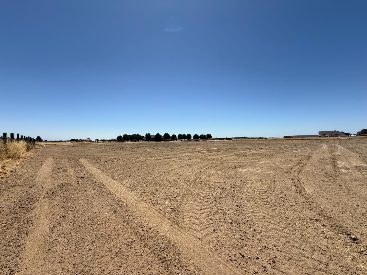 1 Steward Road Madera, CA 93638 - Photo 10 of 29 a view of an ocean