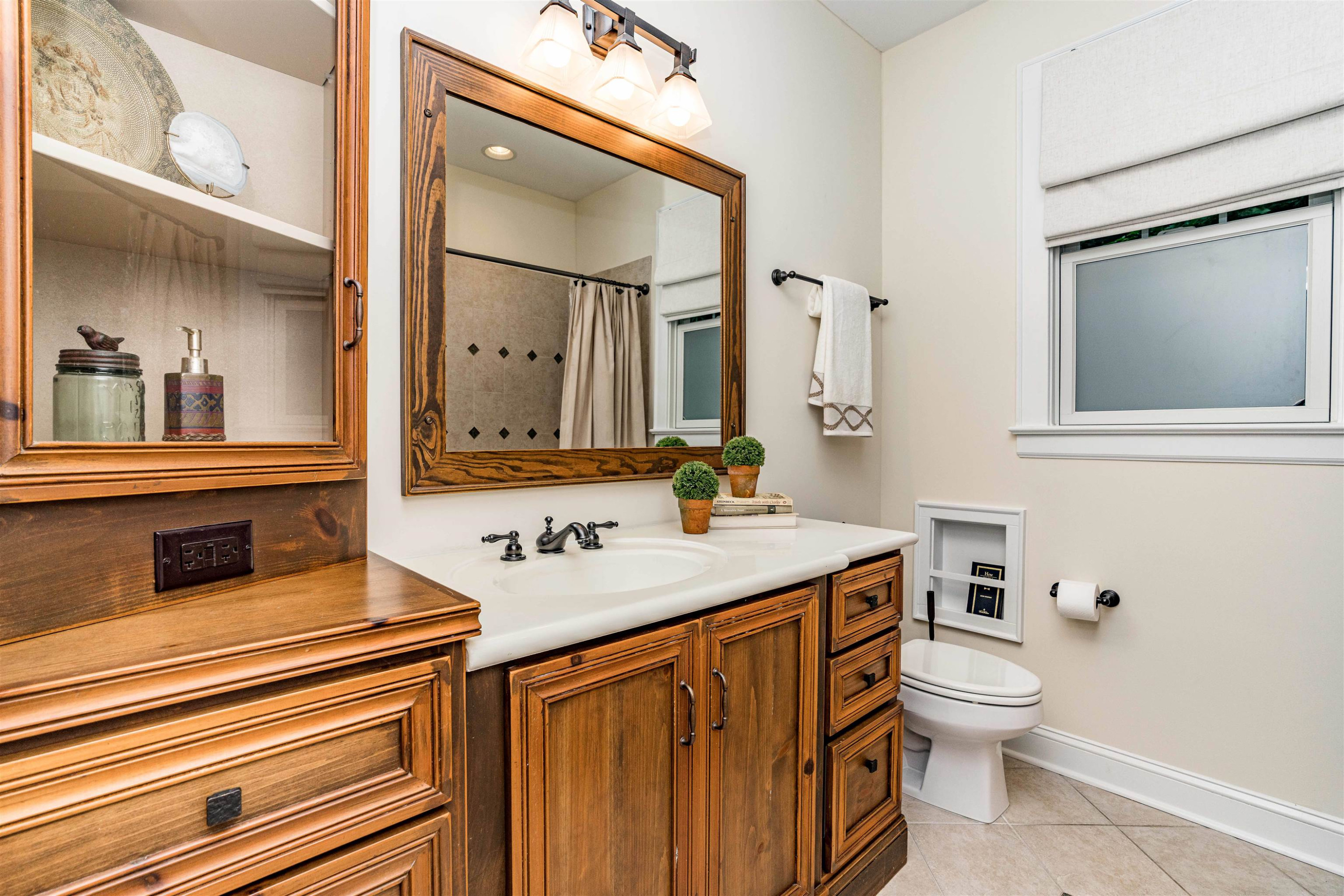 2706 Barmettler Street Raleigh, NC 27607 - Photo 24 of 43 First Floor Bath