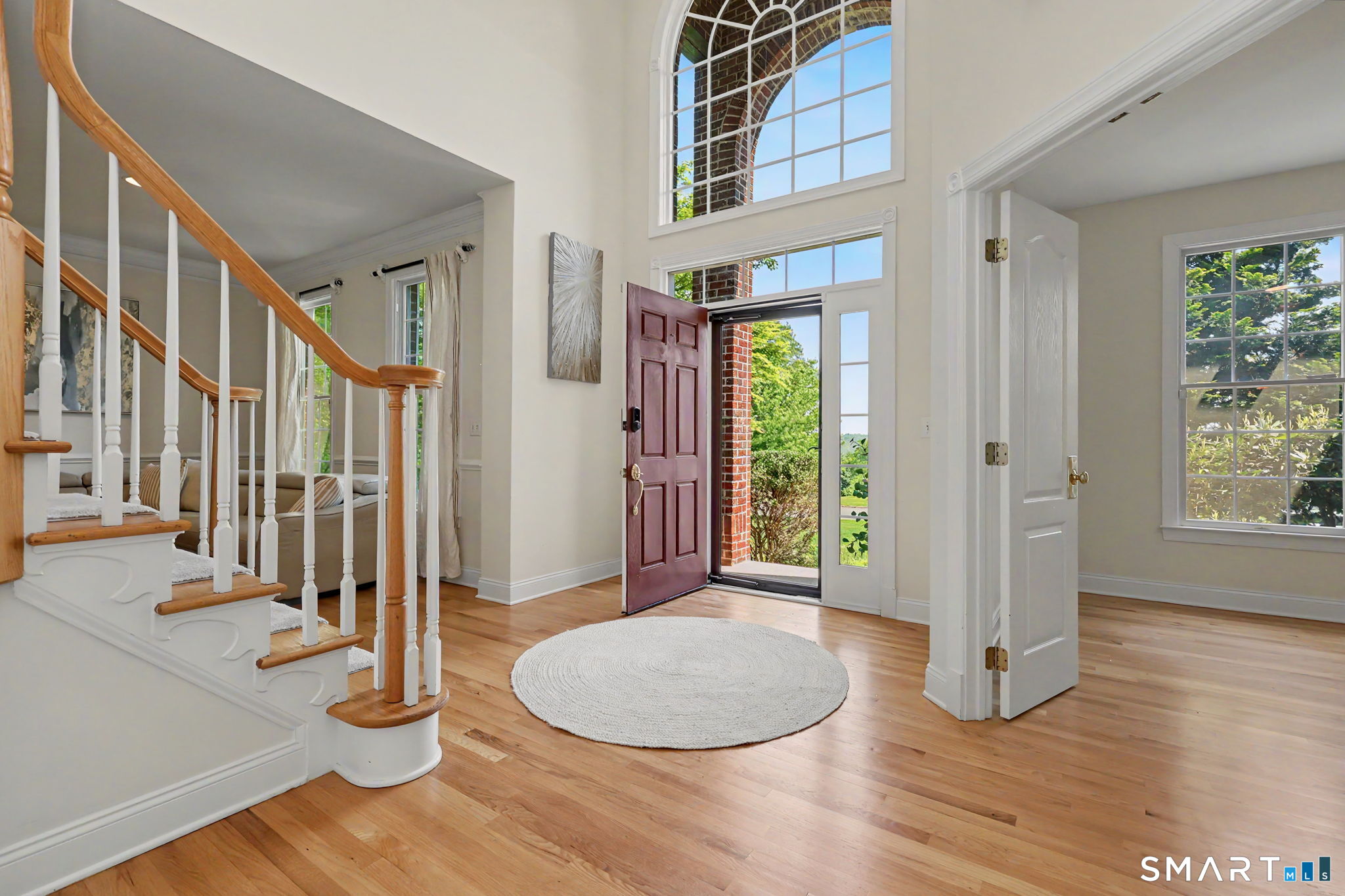 60 Wabuda Place Shelton, CT 06484 - Photo 3 of 40 2 Story Foyer Entrance