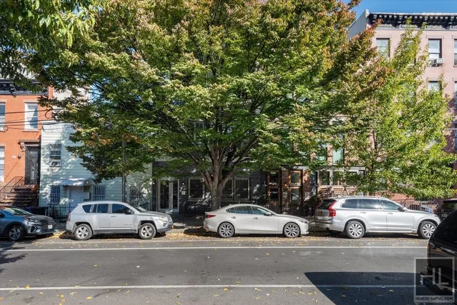 $930,000 | 727 Dean Street, Unit 2F | Prospect Heights
