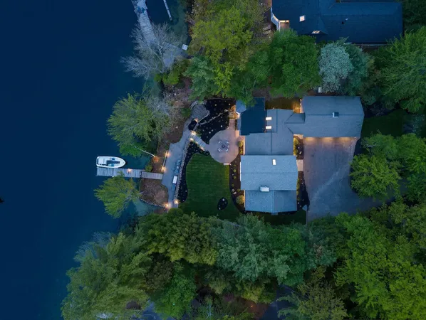 $3,649,000 | 122 Pipers Point Lane, Alton, NH 03809