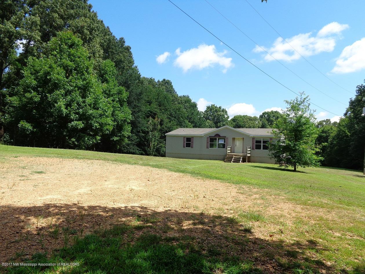 3046 North Crockett Road Senatobia, MS 38668 - Photo 2 of 4 Crockett Front 2