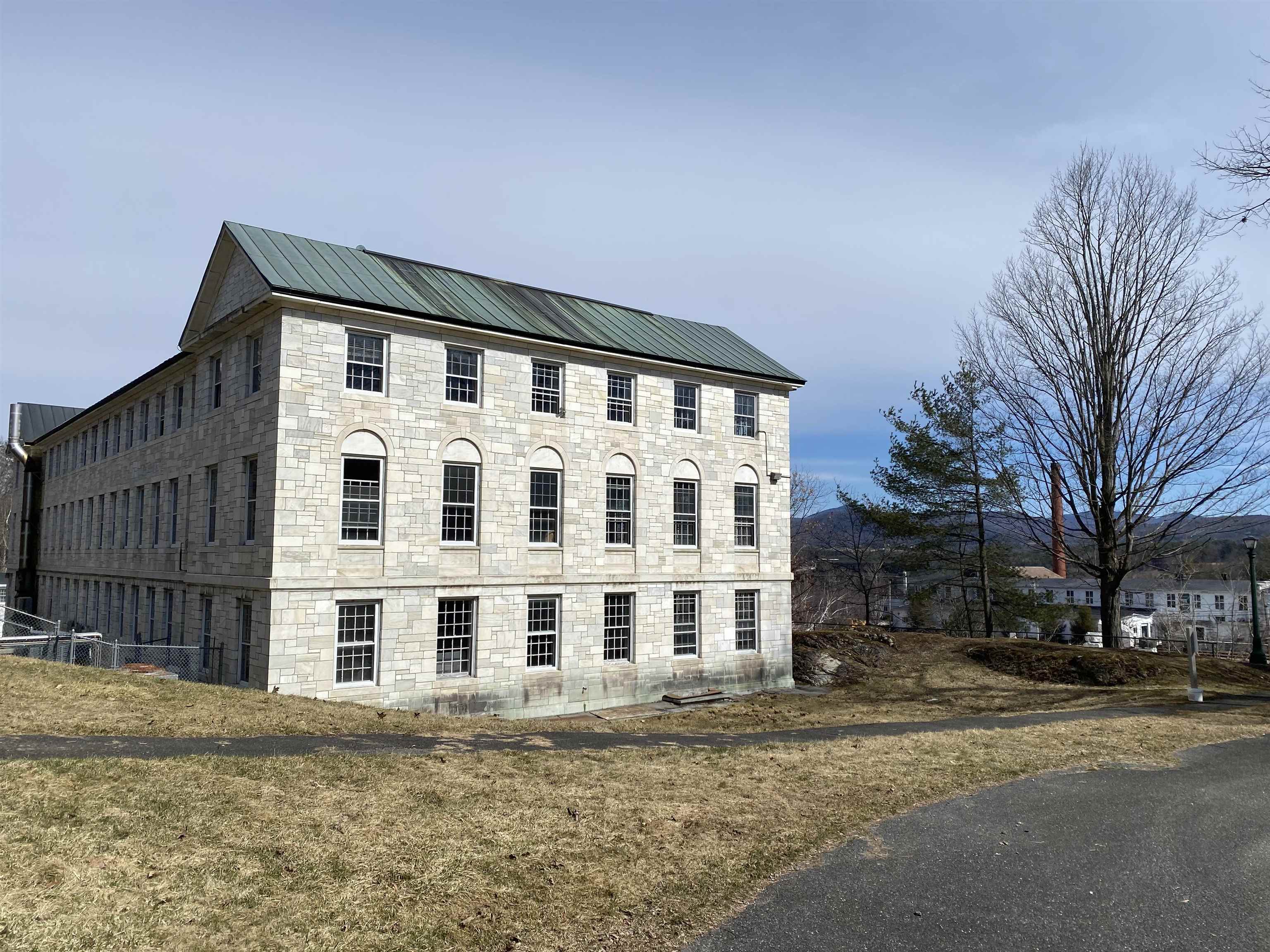 61 Main Street Proctor, VT 05765 - Photo 3 of 10