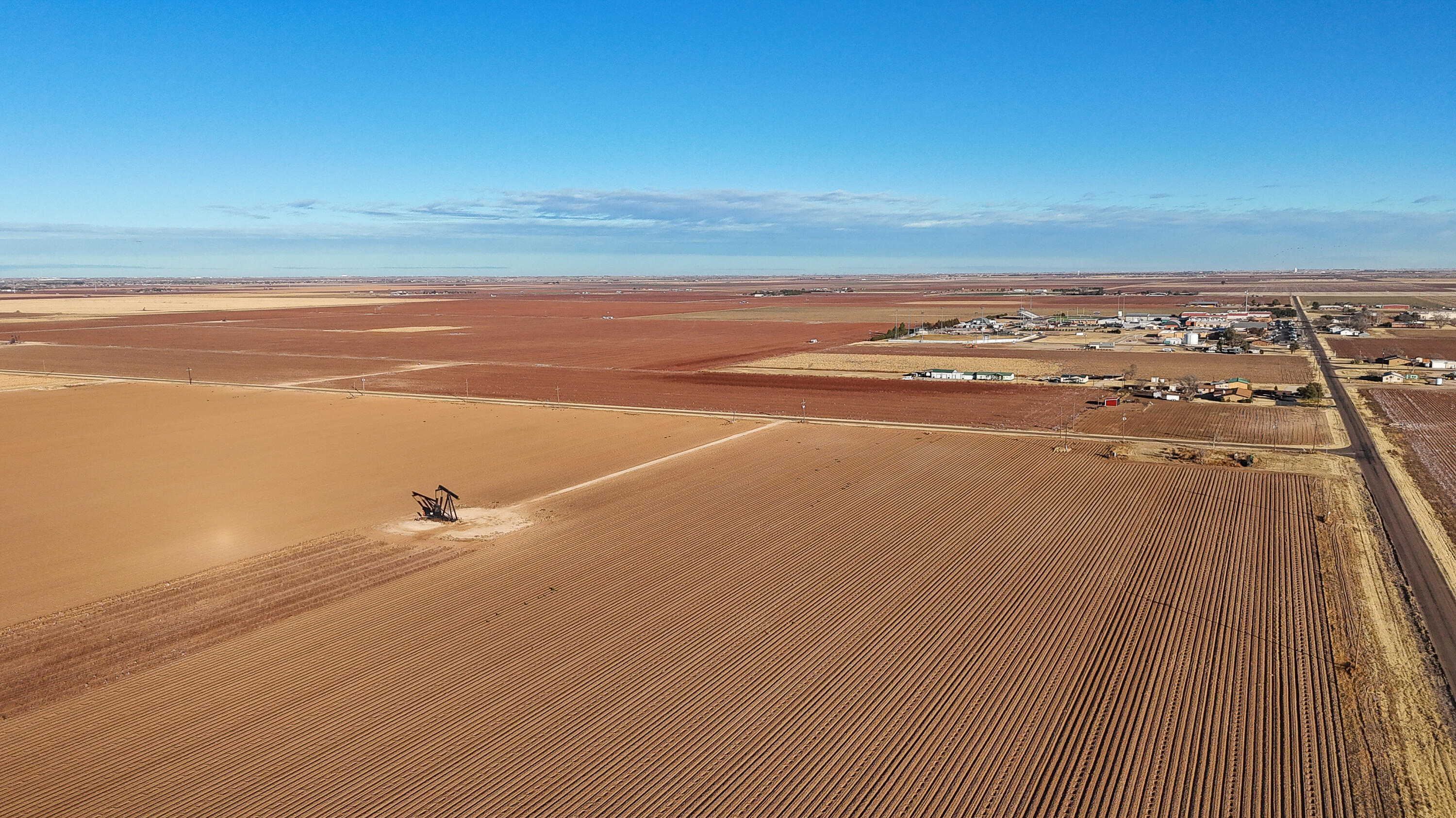3300 C R Lubbock, TX 79403 - Photo 1 of 11 a view of an ocean and beach