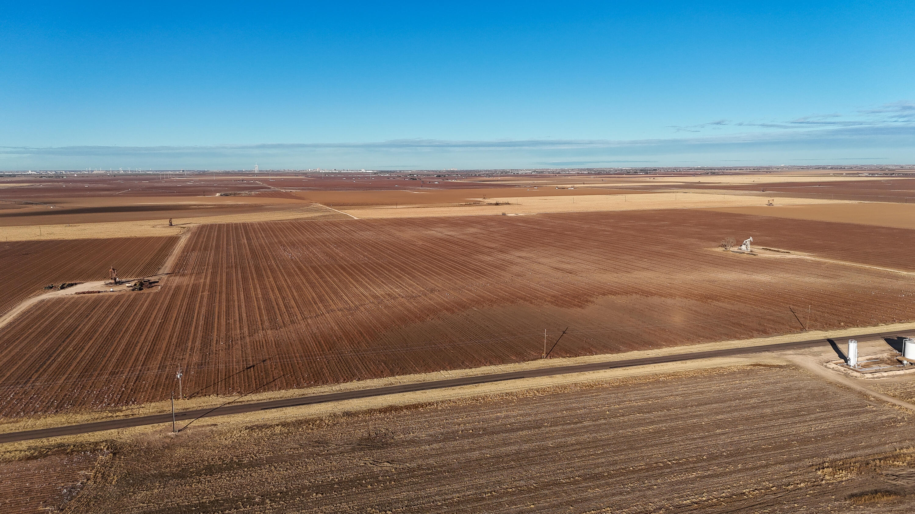 3300 C R Lubbock, TX 79403 - Photo 7 of 11 a view of an ocean and beach