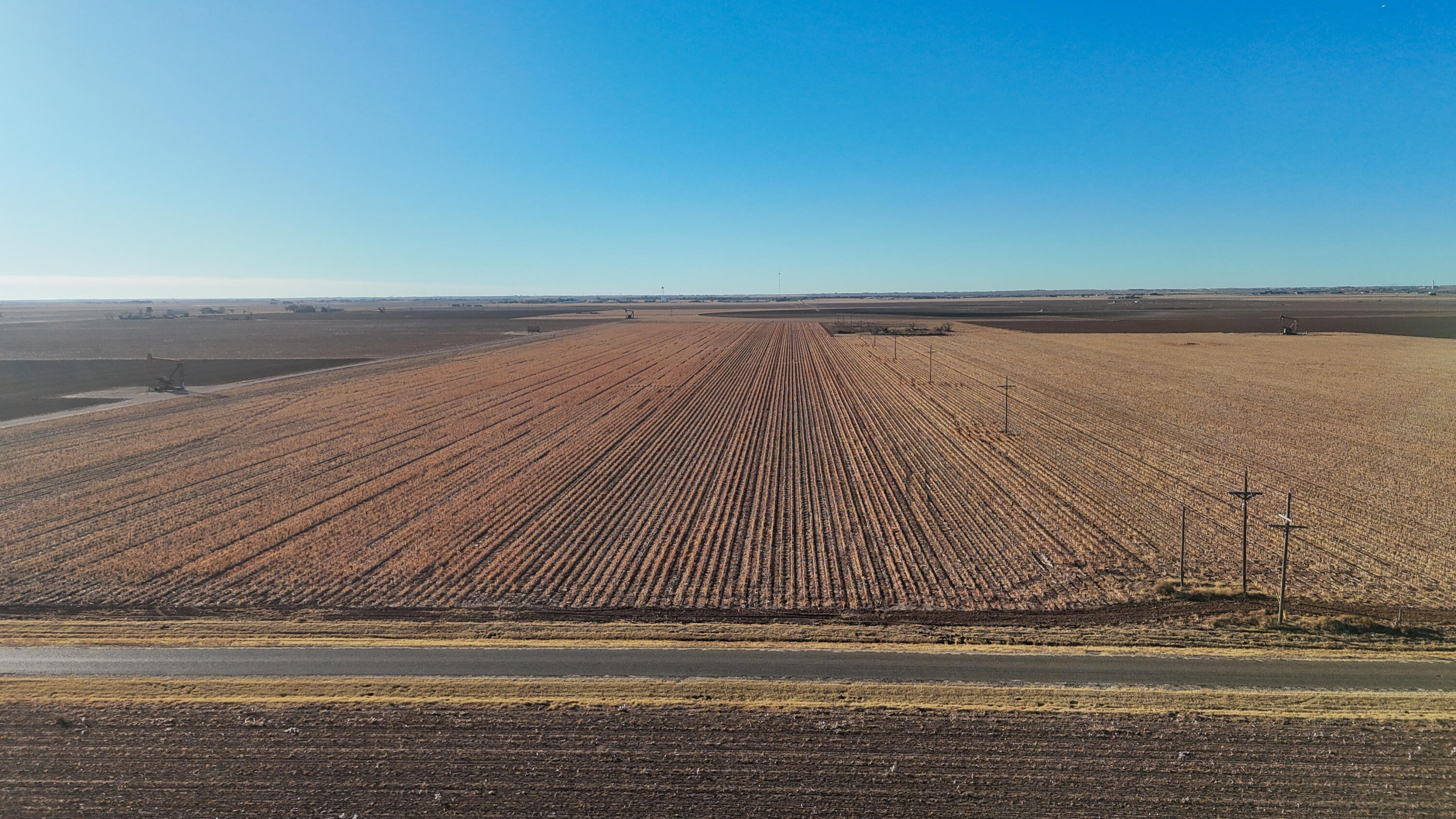 3300 C R Lubbock, TX 79403 - Photo 8 of 11 a view of ocean