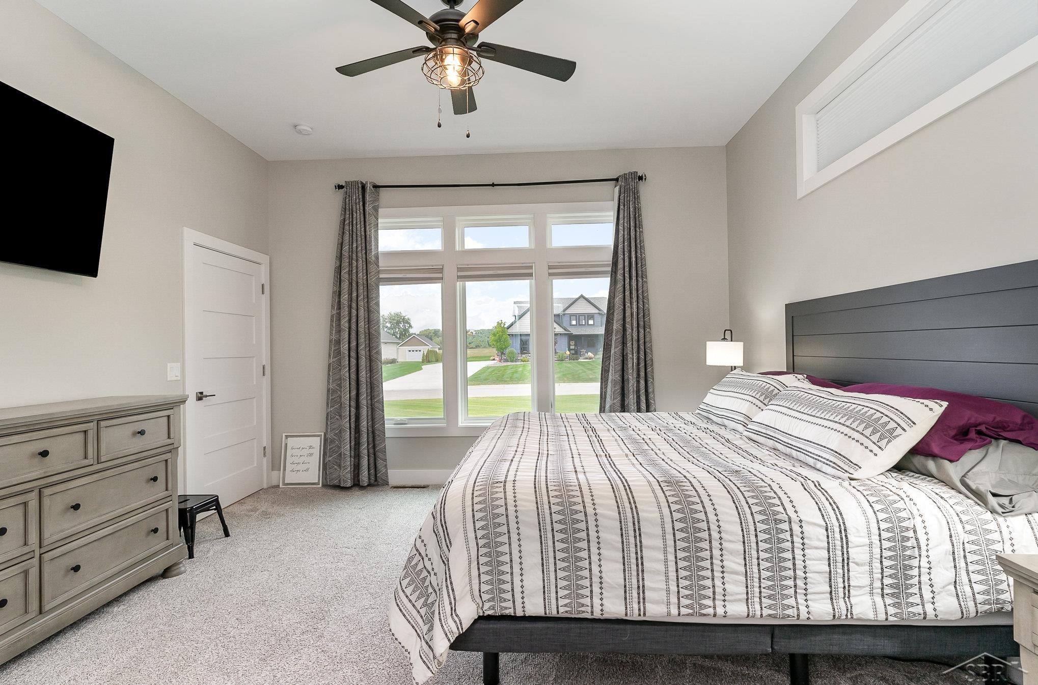 10119 Prairie View Court Freeland, MI 48623 - Photo 18 of 44 50122864-17.JPG