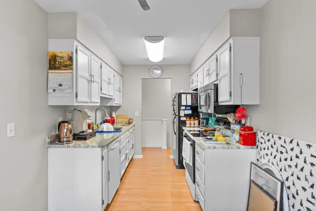 $275,000 | 334 Foxwood Lane, Unit 334, Milford, CT 06461