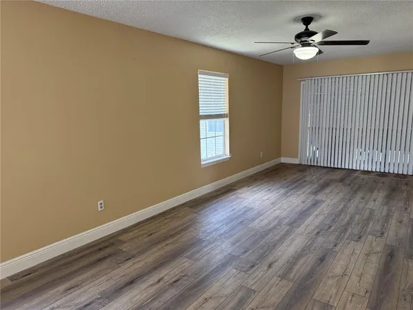 $1,200 | 313 Dirksen Drive, Unit 4, DeBary, FL 32713