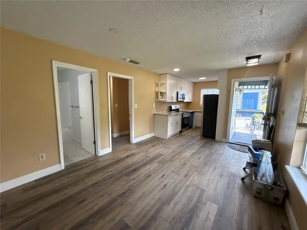 $1,200 | 313 Dirksen Drive, Unit 4, DeBary, FL 32713