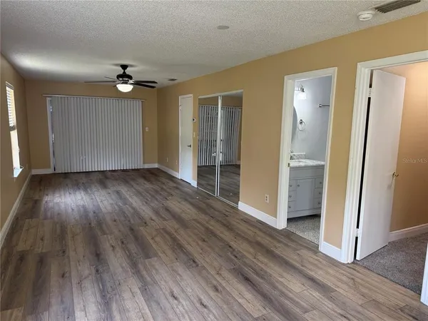 $1,200 | 313 Dirksen Drive, Unit 4, DeBary, FL 32713