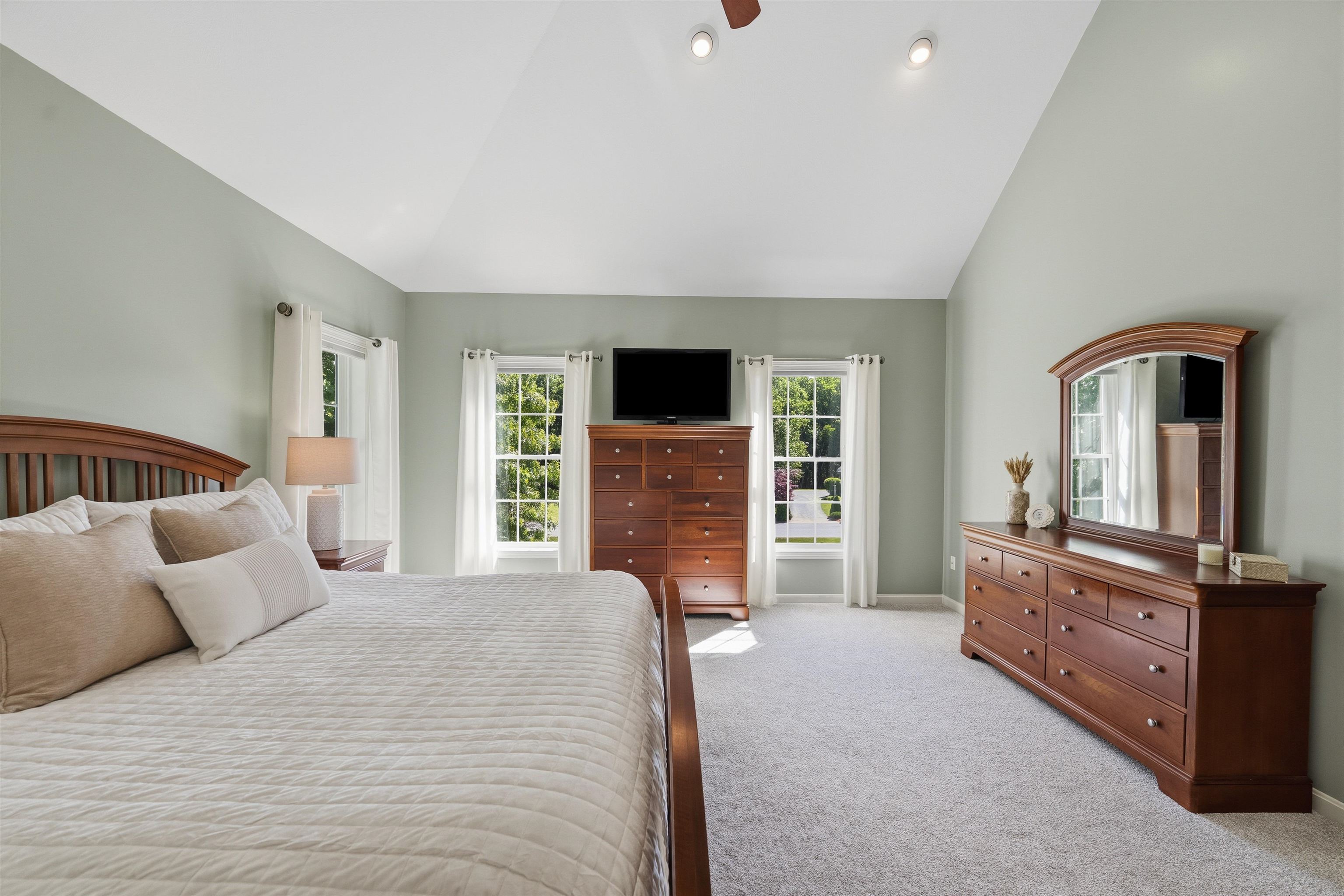 7 Ballard Road Pelham, NH 03076 - Photo 19 of 47