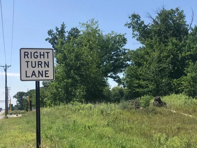 $995,000 | 3101-3151 125th Avenue Northeast, Blaine, MN 55449