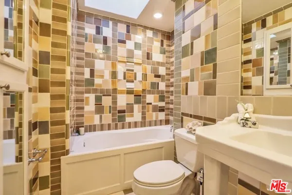 $4,400 | 1847 East Del Mar Boulevard, Pasadena, CA 91107