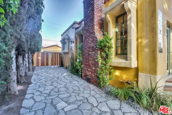 $4,400 | 1847 East Del Mar Boulevard, Pasadena, CA 91107