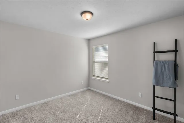 $2,300 | 1925 Viva Road, Bryan, TX 77807