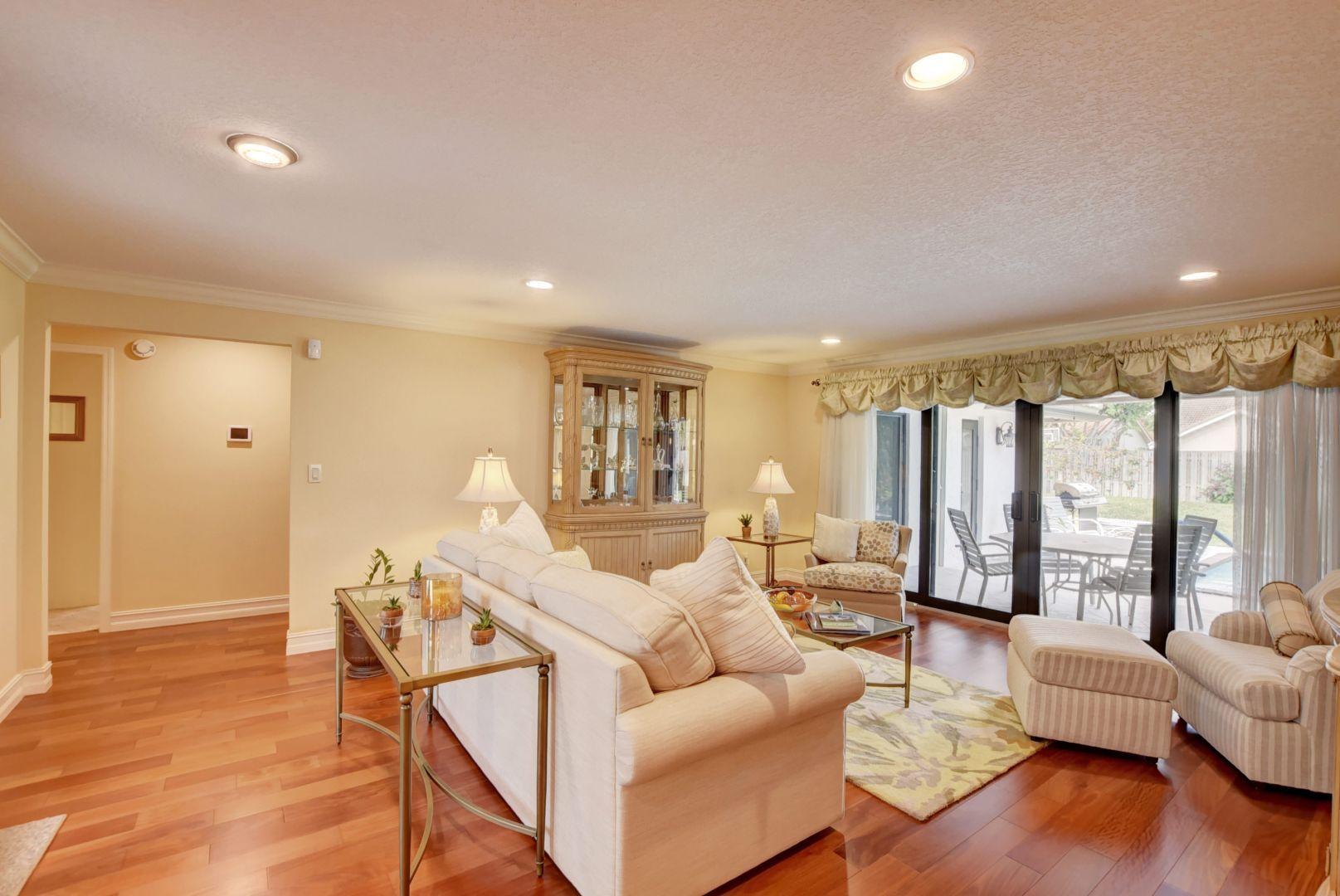 1481 Southwest 21st Lane Boca Raton, FL 33486 - Photo 6 of 43 LIVING ROOM