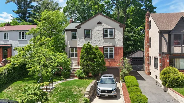 $829,000 | 156 Forster Avenue, Fleetwood, NY 10552