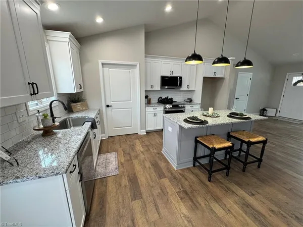 $349,900 | 901 Kingsway Drive, King, NC 27021