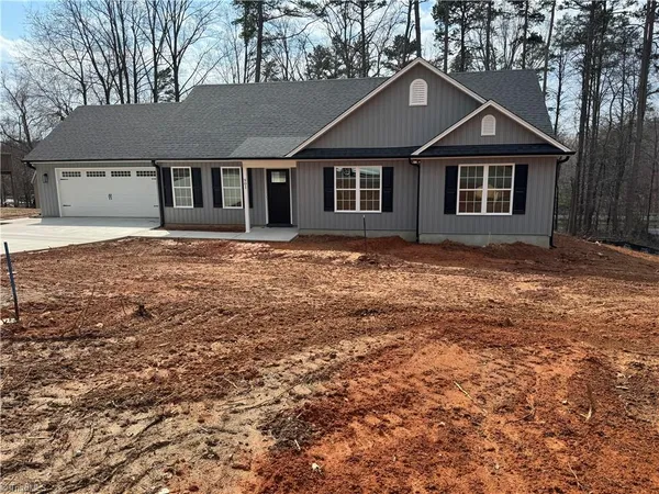 $349,900 | 901 Kingsway Drive, King, NC 27021