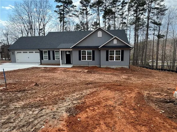 $349,900 | 901 Kingsway Drive, King, NC 27021