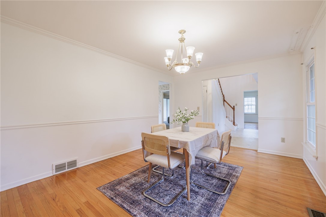 460 Stone Road Pittsford, NY 14534 - Photo 12 of 37