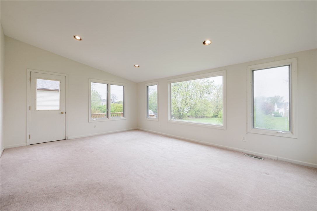 460 Stone Road Pittsford, NY 14534 - Photo 19 of 37