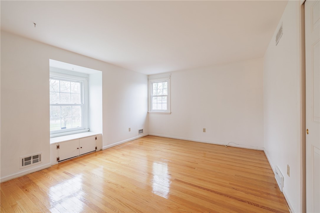 460 Stone Road Pittsford, NY 14534 - Photo 30 of 37