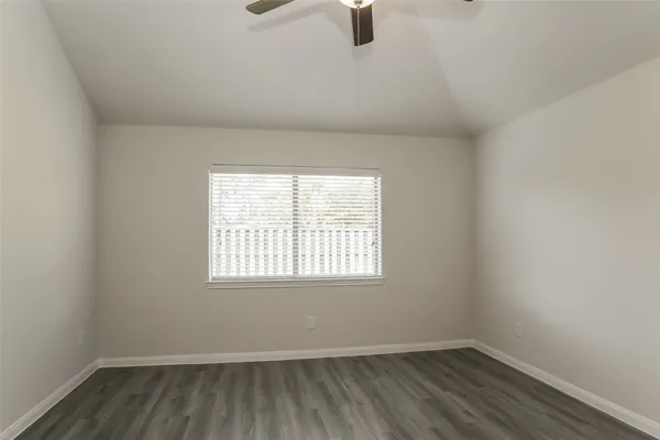 $2,015 | 13401 Raintree Drive, Montgomery, TX 77356