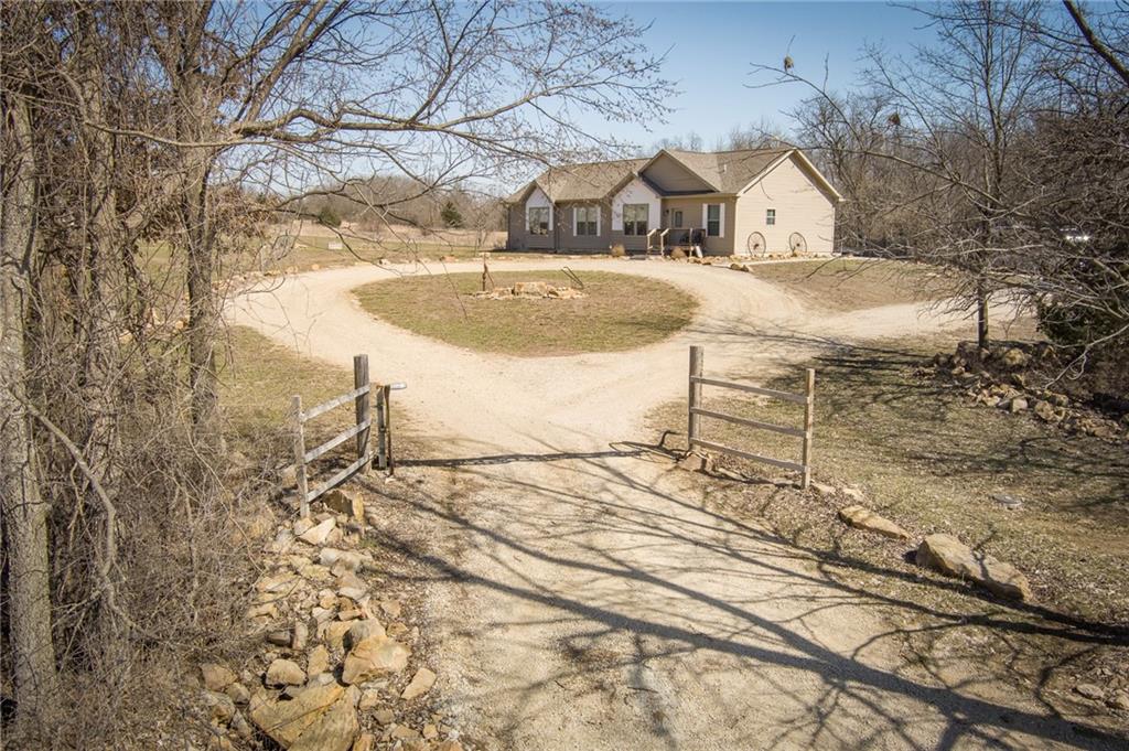 1155 Northwest 250th Road Holden, MO 64040 - Photo 18 of 81