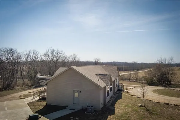 $415,000 | 1155 Northwest 250th Road, Holden, MO 64040