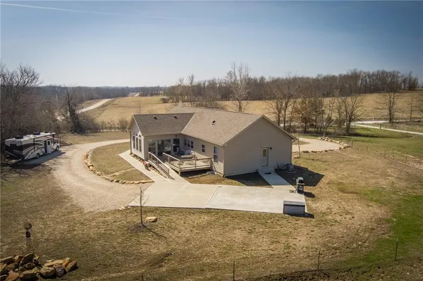 $415,000 | 1155 Northwest 250th Road, Holden, MO 64040