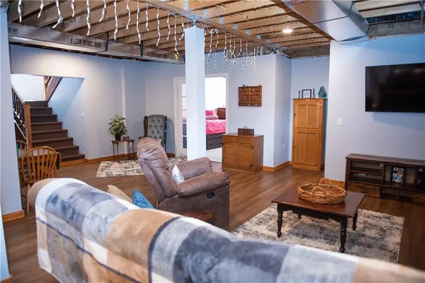 $415,000 | 1155 Northwest 250th Road, Holden, MO 64040