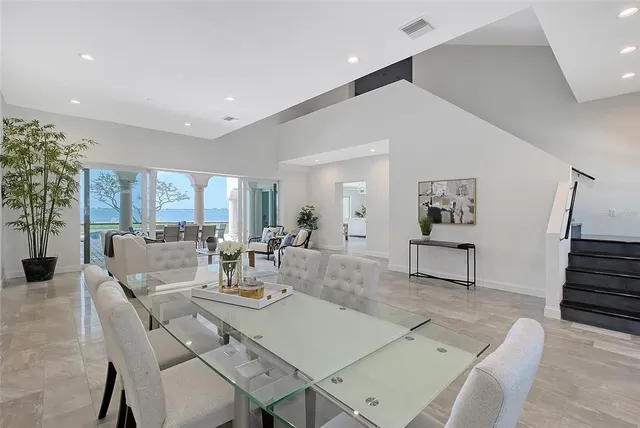 $3,950,000 | 404 South Shore Drive, Sarasota, FL 34234