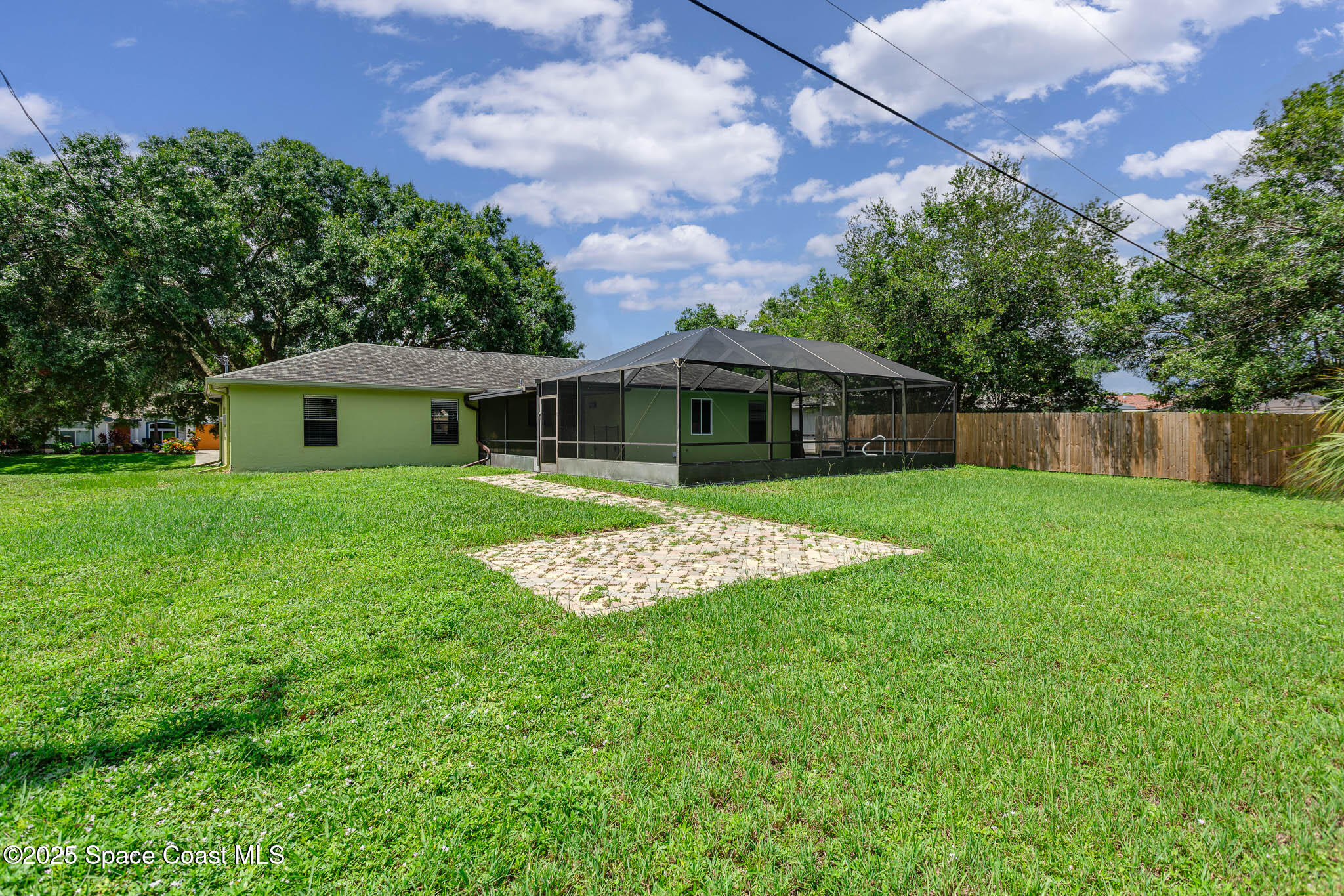 391 Abello Road Southeast Palm Bay, FL 32909 - Photo 23 of 30 391 Abello Rd (33 of 33)