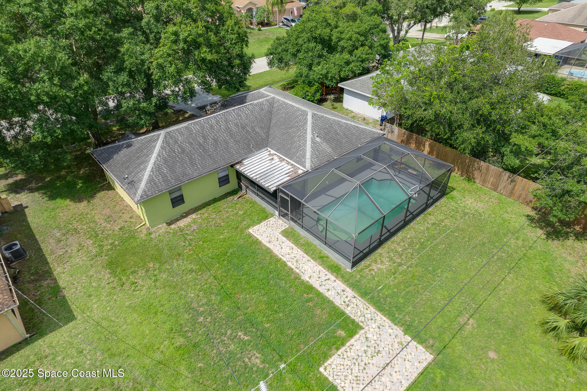 391 Abello Road Southeast Palm Bay, FL 32909 - Photo 4 of 30 391 Abello Rd (5 of 33)