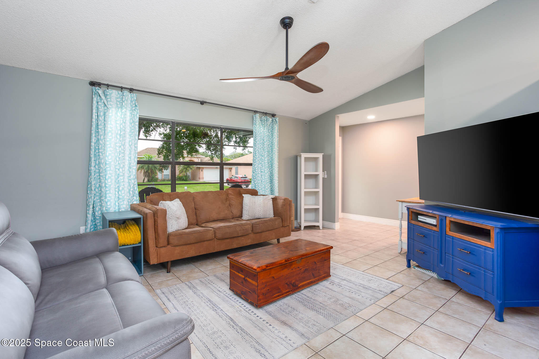 391 Abello Road Southeast Palm Bay, FL 32909 - Photo 5 of 30 391 Abello Rd (14 of 33)