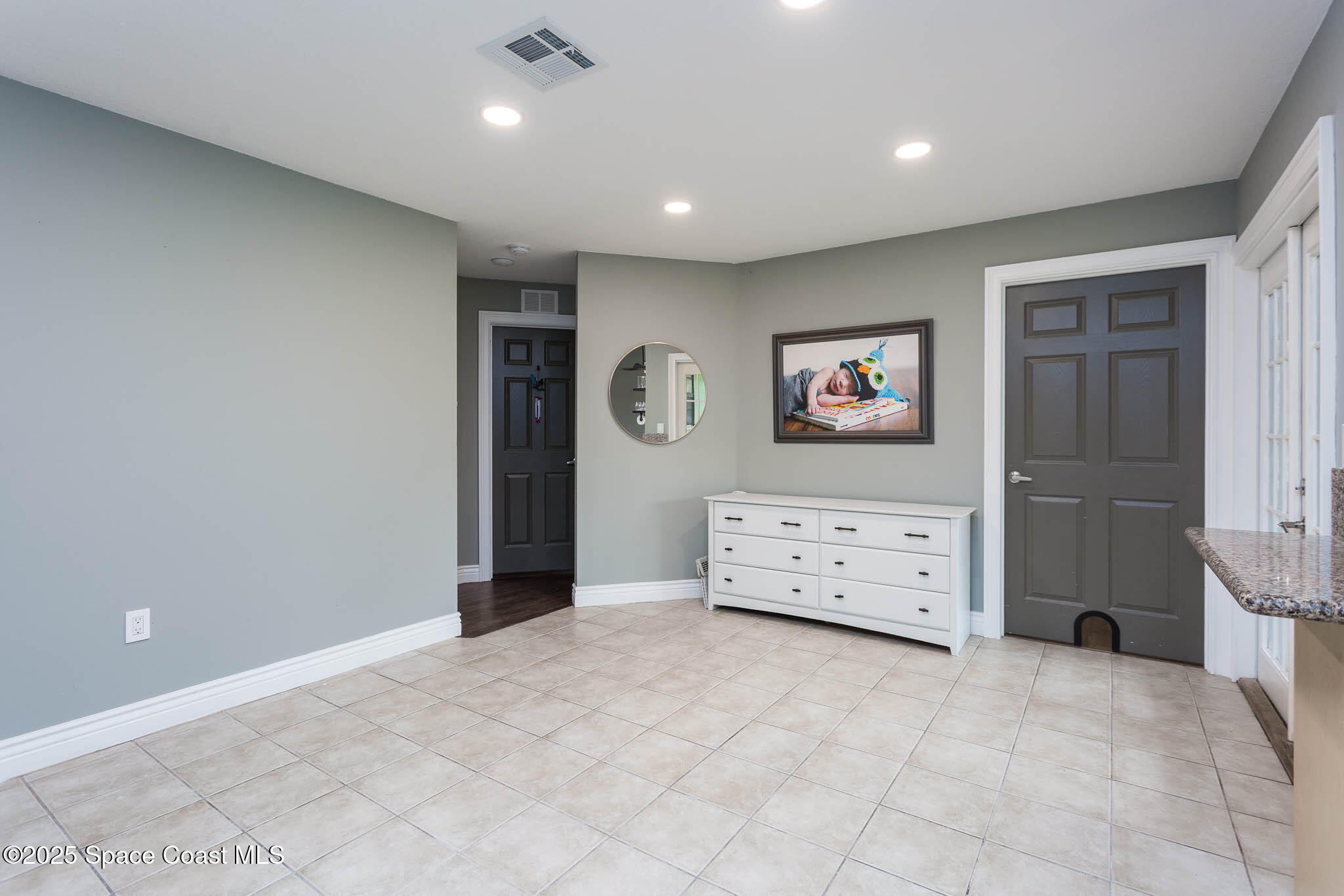 391 Abello Road Southeast Palm Bay, FL 32909 - Photo 10 of 30 391 Abello Rd (18 of 33)