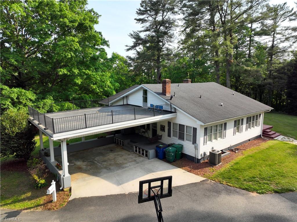 805 East Country Club Road Mount Airy, NC 27030 - Photo 37 of 42 Gallery Image 37