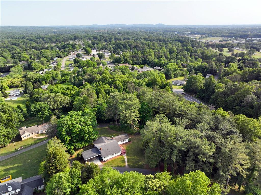 805 East Country Club Road Mount Airy, NC 27030 - Photo 40 of 42 Gallery Image 40