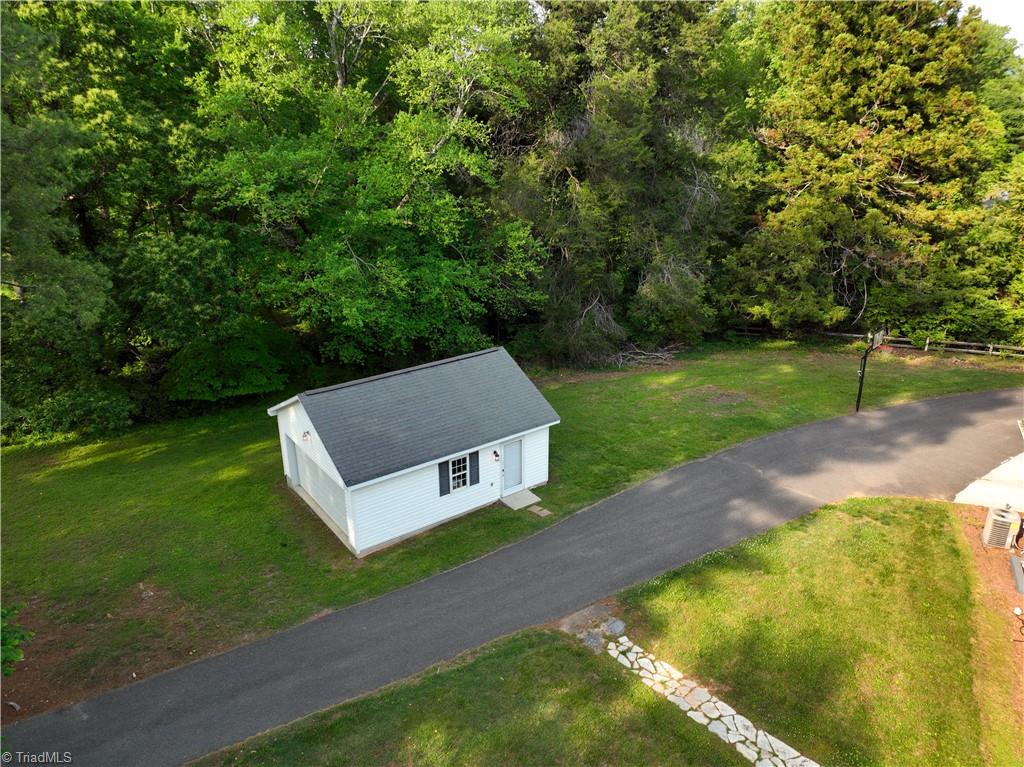 805 East Country Club Road Mount Airy, NC 27030 - Photo 41 of 42 Gallery Image 41